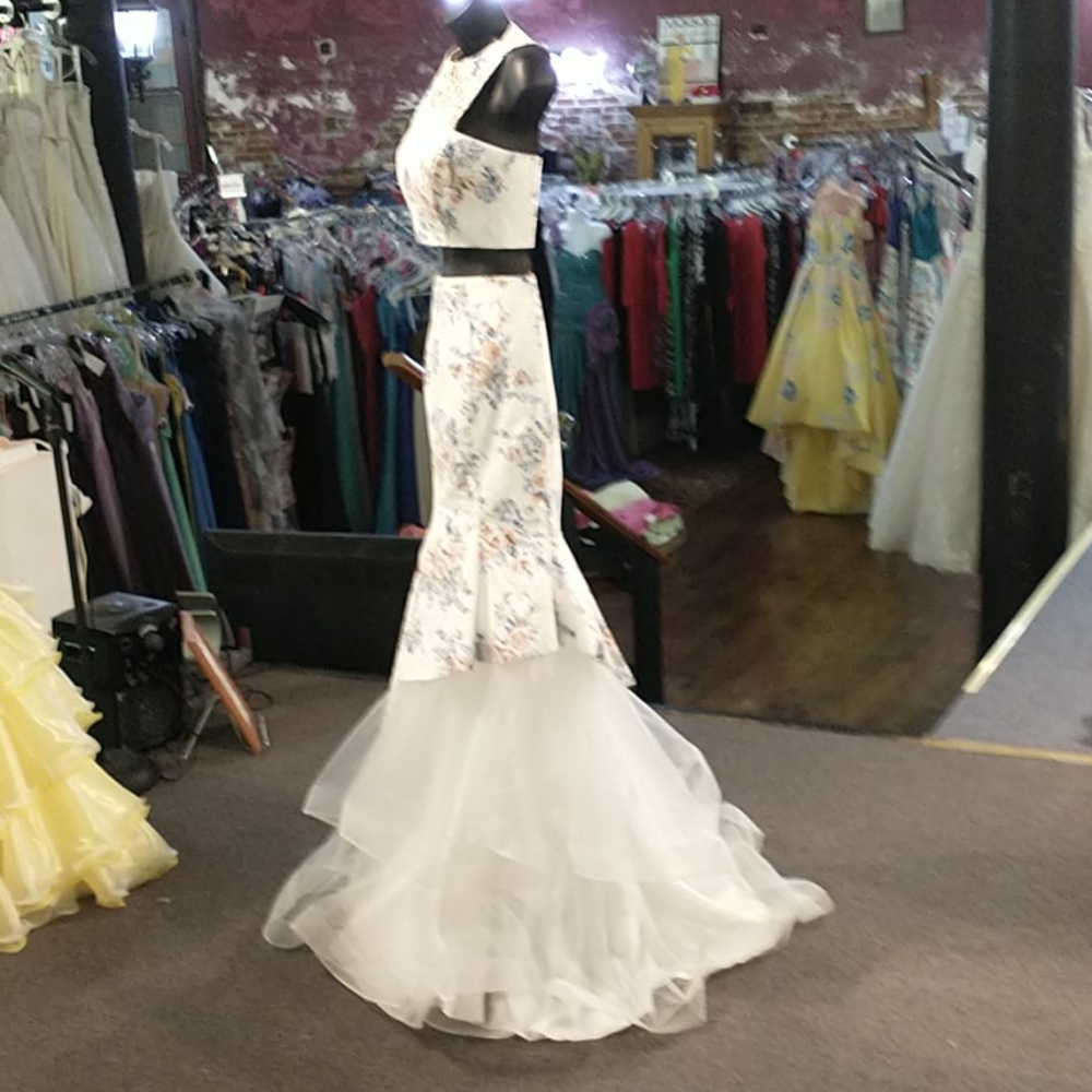 Envious by Karishma 2 piece long dress for Prom - Picture 8 of 12